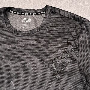 Tapout T-Shirt Mens Medium Wrestling MMA Short Sleeve Performance Gym Gray Camo‎